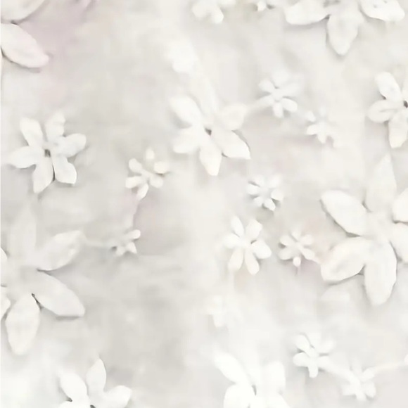 White Floral Lace Women's blouse 
 XXL 42-45” - Picture 4 of 6